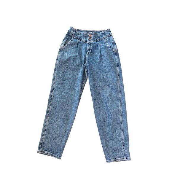 Hollister Ultra High Rise 80s Mom Jeans Blue Denim Medium Wash | 27 | EUC - Picture 2 of 9